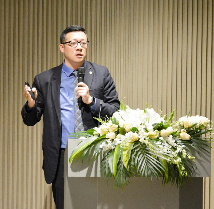 震旦OA經銷事業群資深總監曹暉先生介紹震旦集團